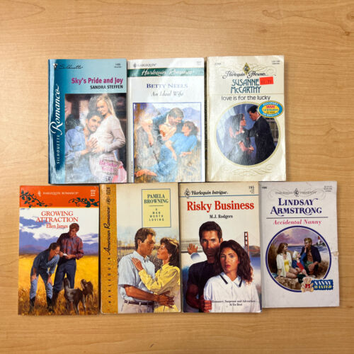 Vintage Books Lot of 15 HARLEQUIN ROMANCE, late 80's to EARLY 2000